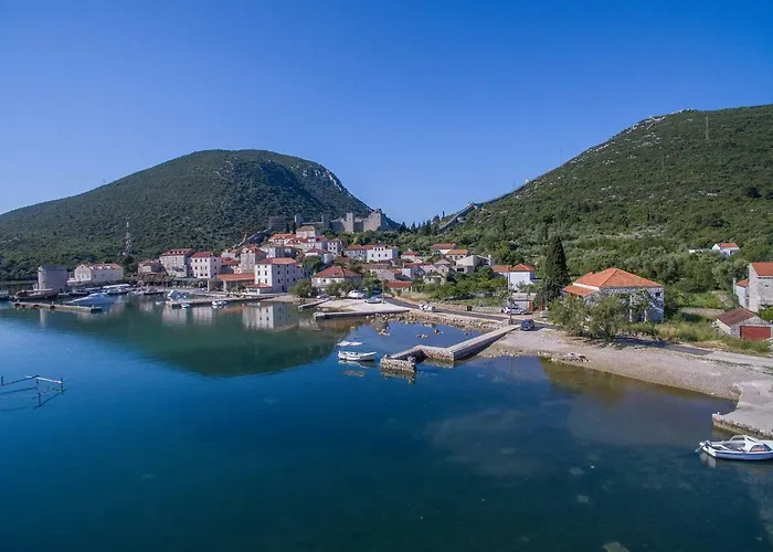 Malo Vikendica Mali Ston